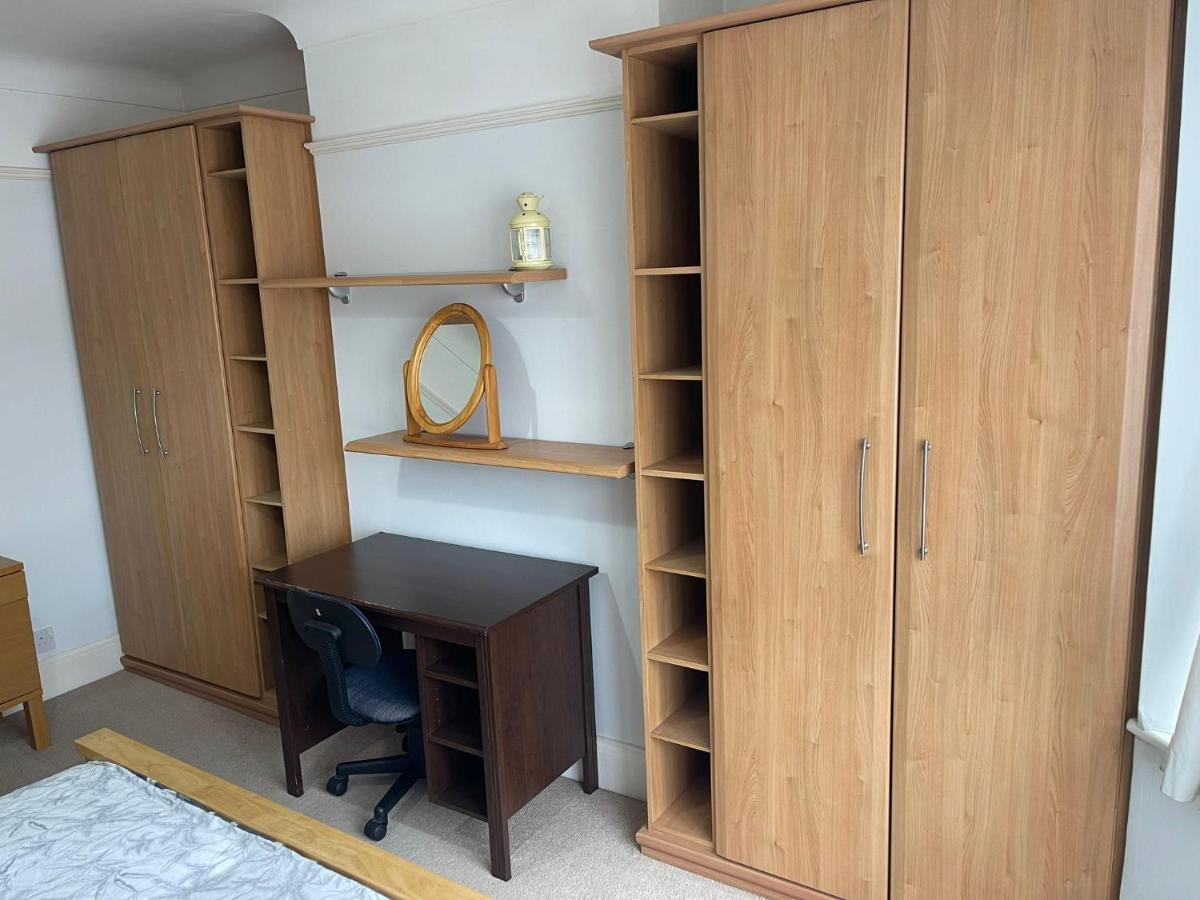 南安普敦Nharakat Mansion公寓 外观 照片